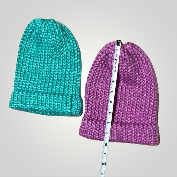 Lot/2 Handmade Knit Winter Hats - Picture 7 of 13